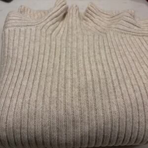 NWT H&M mock turtle neck sweater Medium